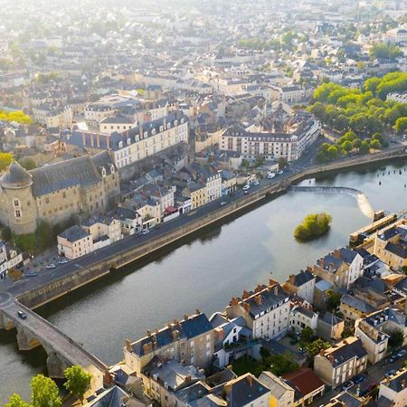 Appartement L'Atypique Hyper Centre Wifi Et Netflix Gratuit à Mayenne Extérieur photo