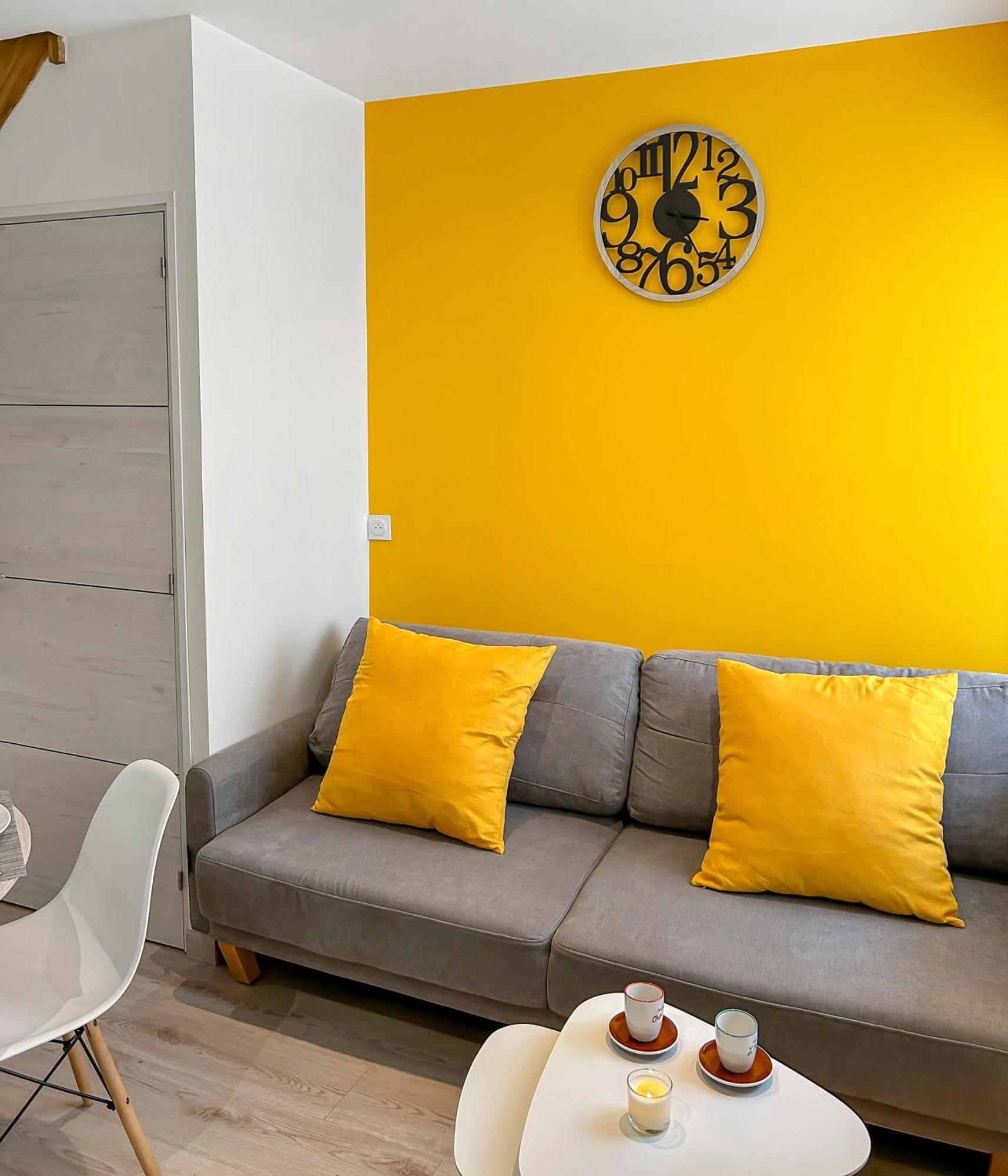 Appartement L'Atypique Hyper Centre Wifi Et Netflix Gratuit à Mayenne Extérieur photo