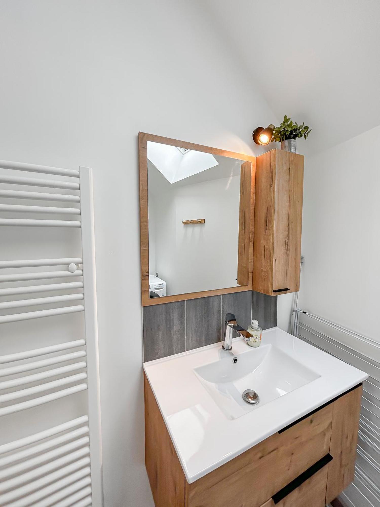 Appartement L'Atypique Hyper Centre Wifi Et Netflix Gratuit à Mayenne Extérieur photo