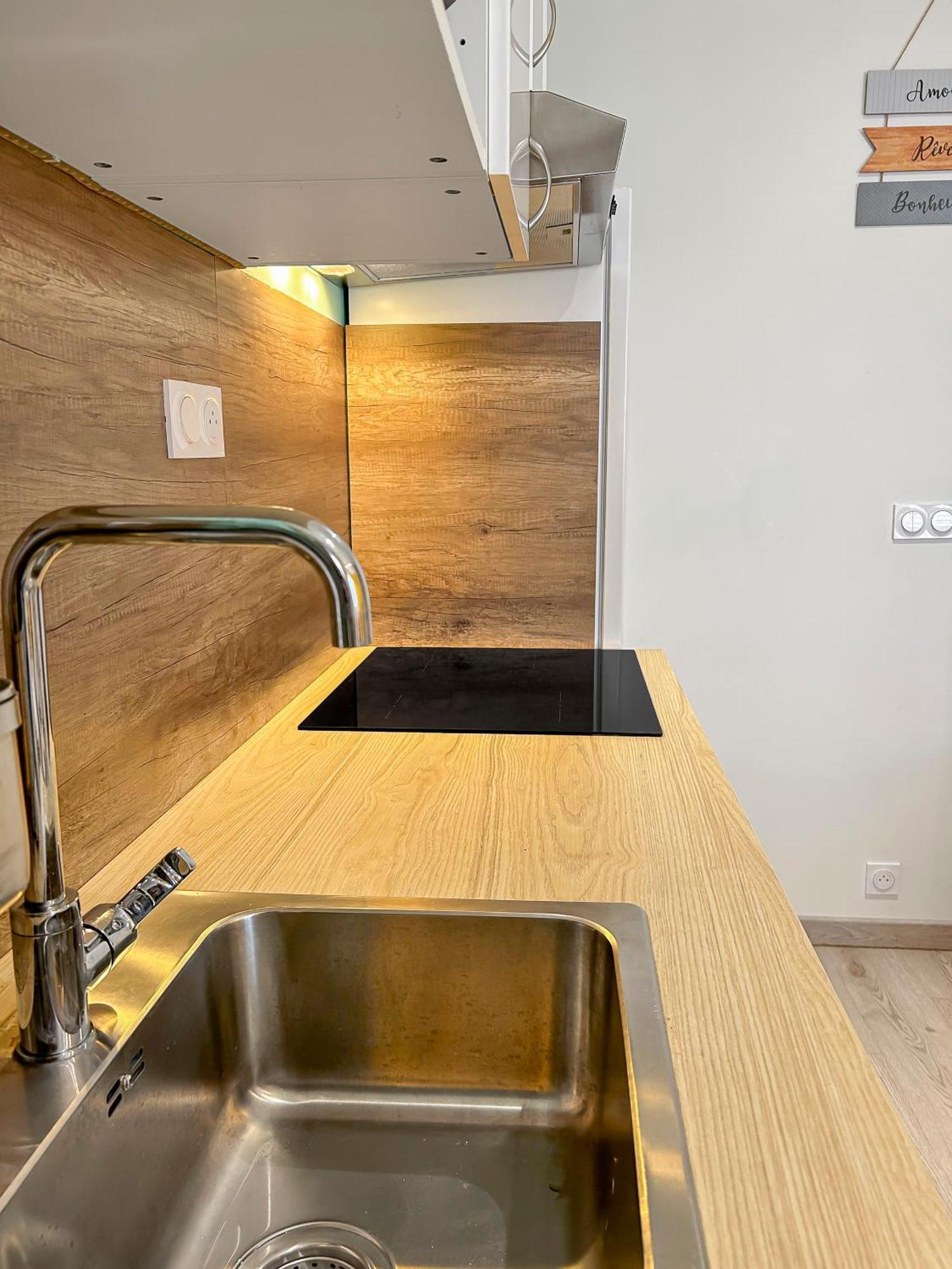 Appartement L'Atypique Hyper Centre Wifi Et Netflix Gratuit à Mayenne Extérieur photo