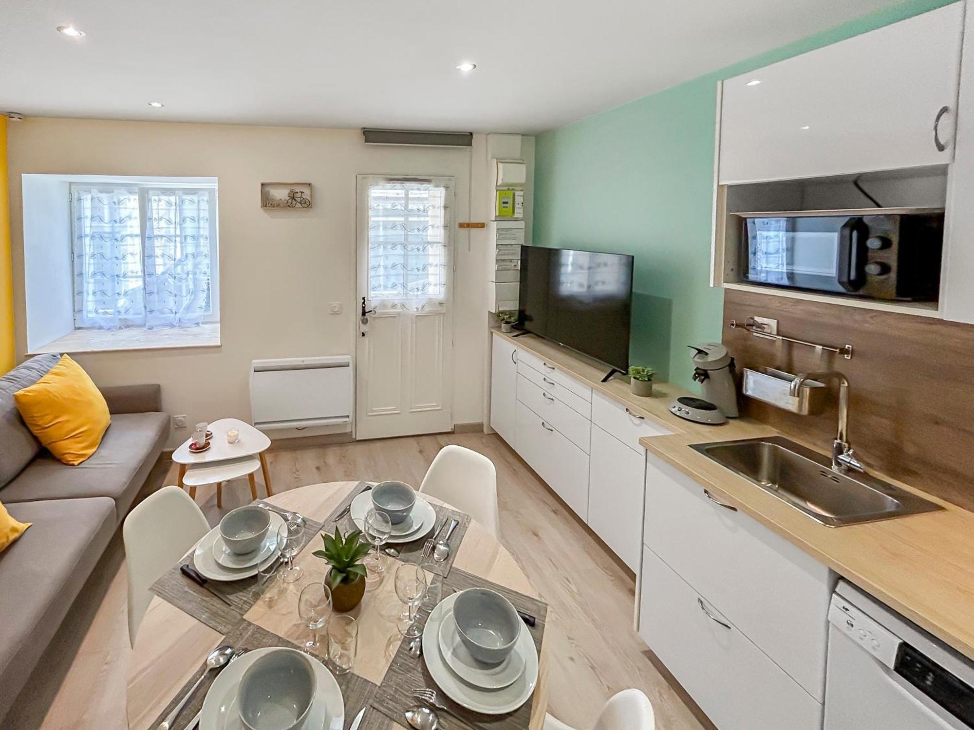 Appartement L'Atypique Hyper Centre Wifi Et Netflix Gratuit à Mayenne Extérieur photo