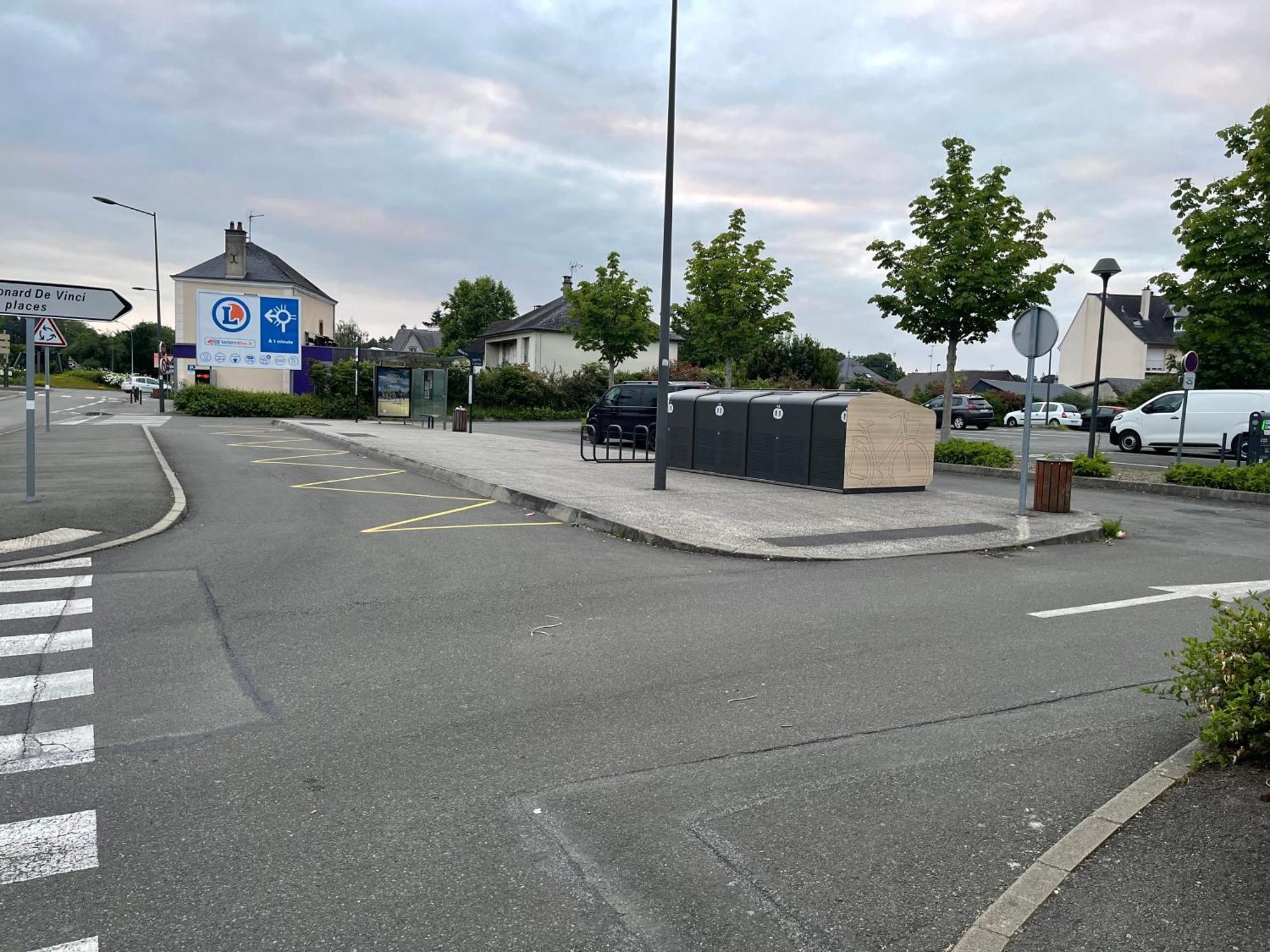 Appartement L'Atypique Hyper Centre Wifi Et Netflix Gratuit à Mayenne Extérieur photo